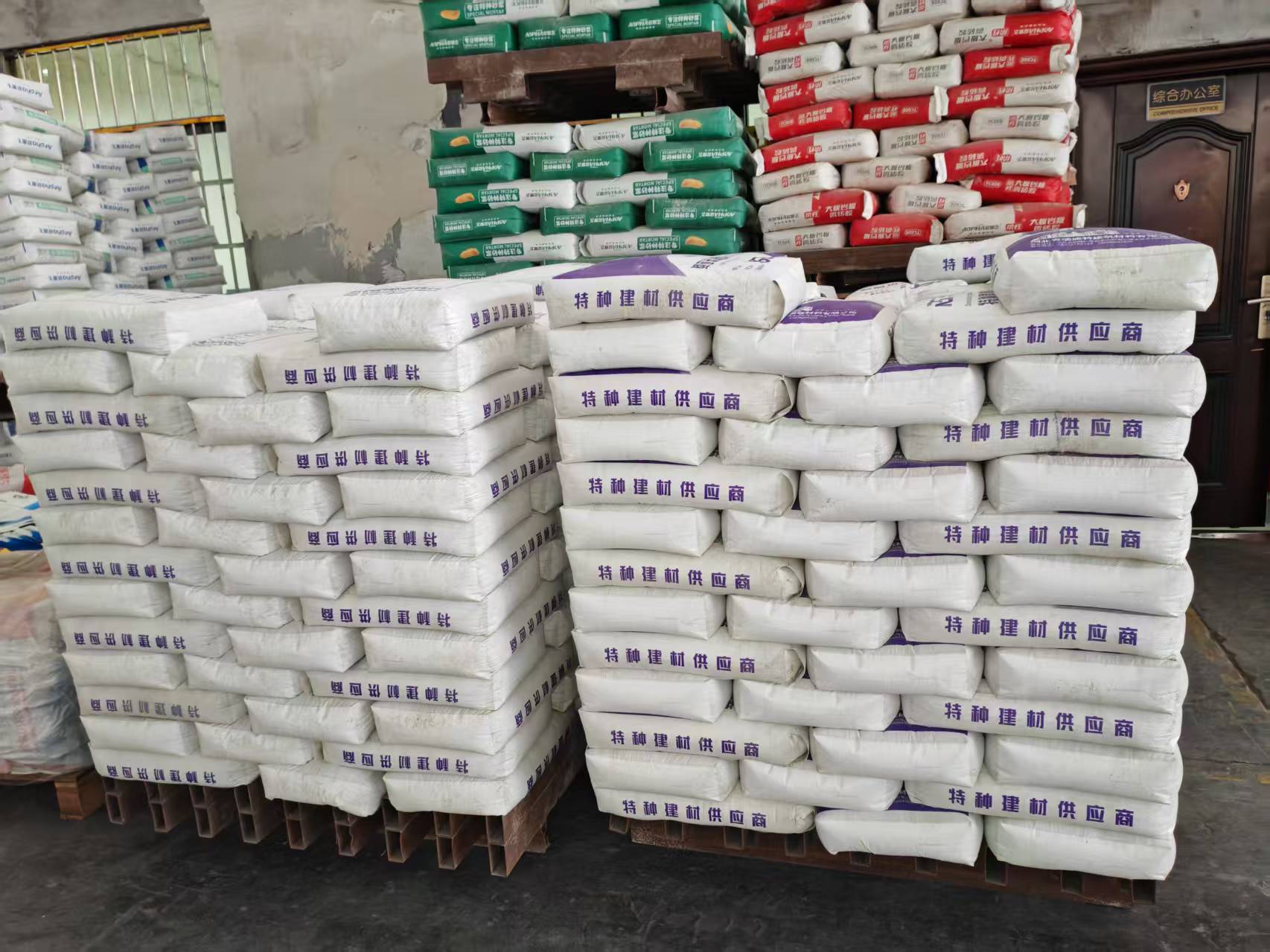 莲花拱顶带模注浆料